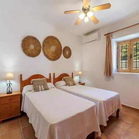 Casa Cala Llonga Family Ibiza Retreat *