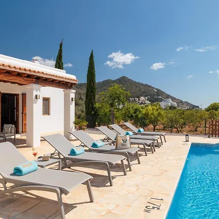Casa Cala Llonga Family Ibiza Retreat