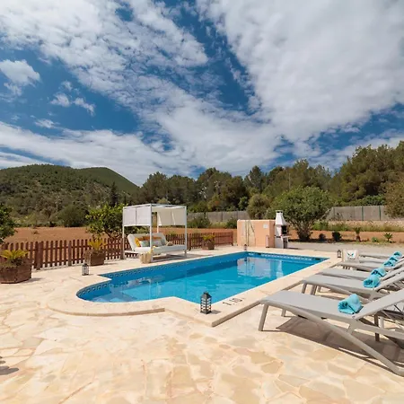 Villa Casa Cala Llonga Family Ibiza Retreat