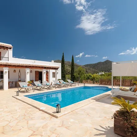 Villa Casa Cala Llonga Family Ibiza Retreat