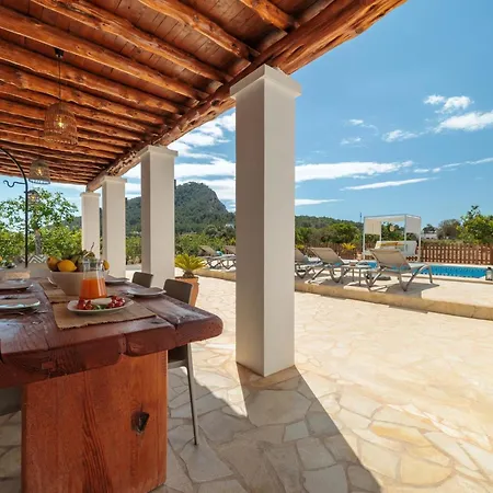 Casa Cala Llonga Family Ibiza Retreat Villa Santa Eulària des Riu