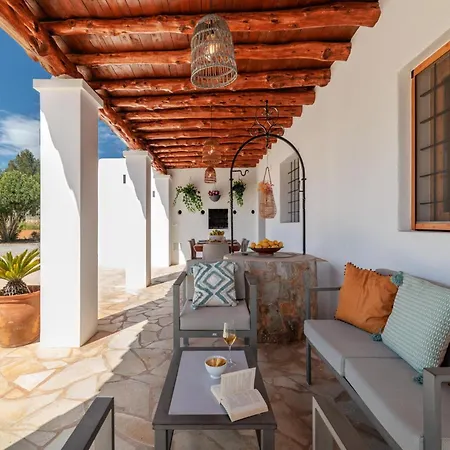 Villa Casa Cala Llonga Family Ibiza Retreat